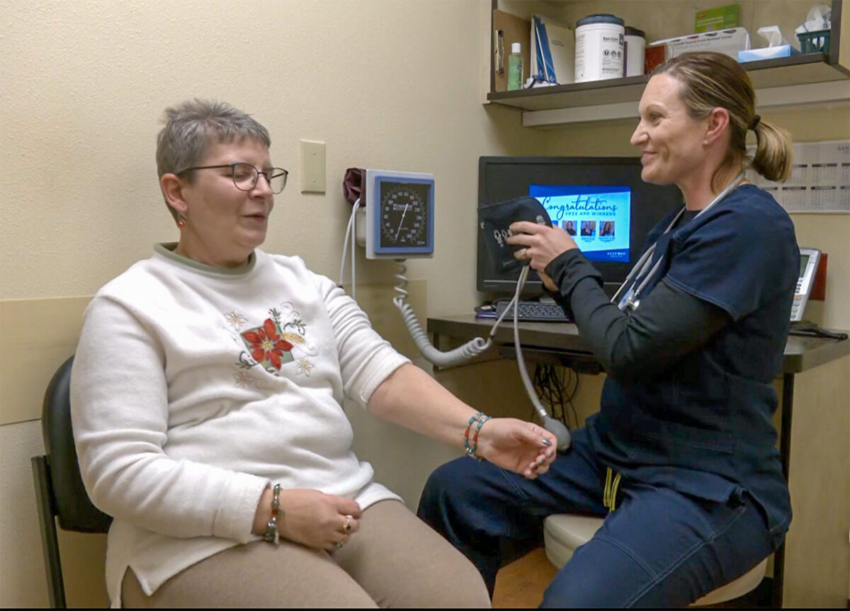 kayla-teneyck-builds-bridges-between-cancer-patients-and-providers