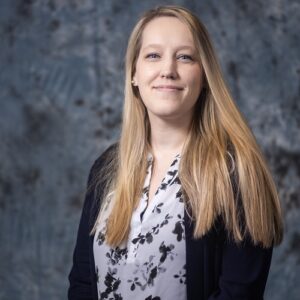 headshot of Laura Cheng endocrine nurse