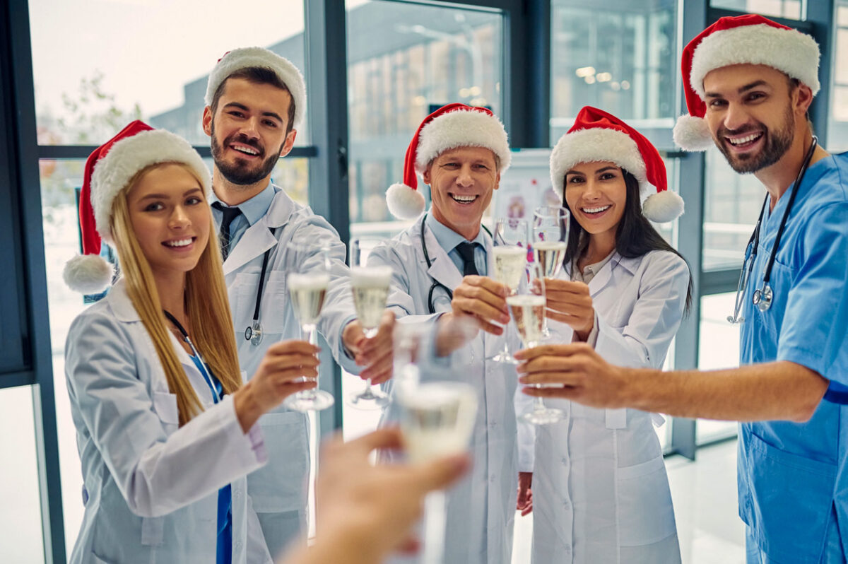 https://minoritynurse.com/reduce-stress-this-holiday-season/