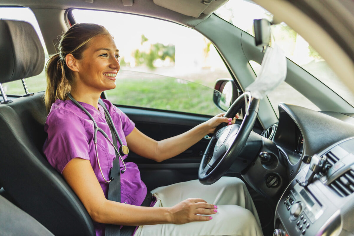 is-travel-nursing-the-best-career-option-long-term