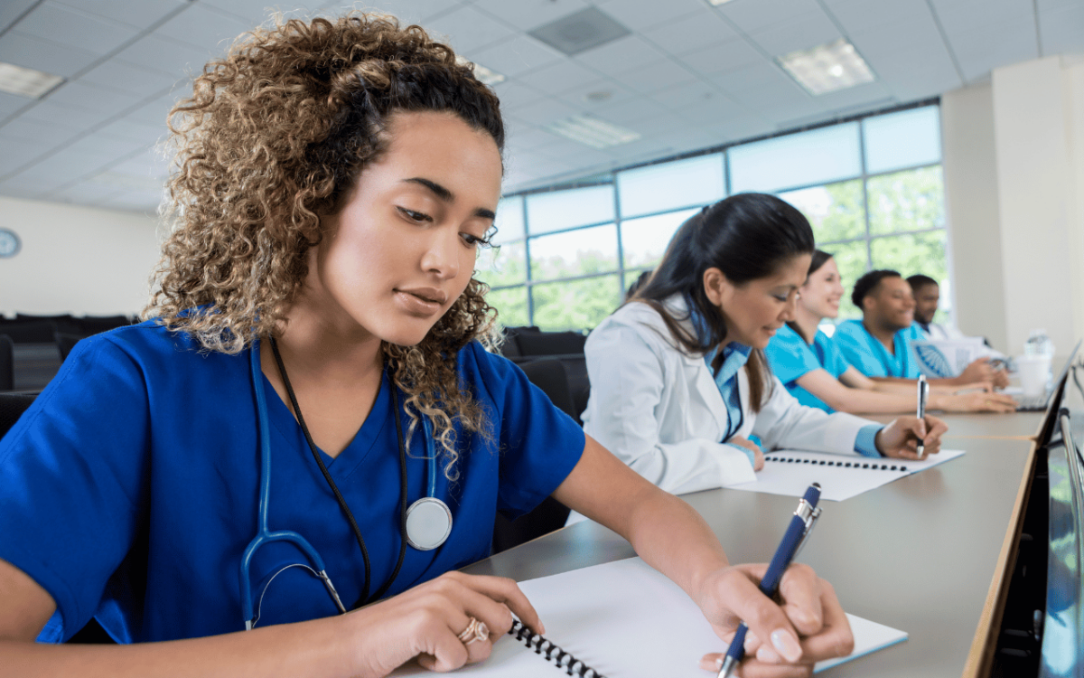 msn-vs-dnp-choosing-the-right-path-for-your-nursing-career