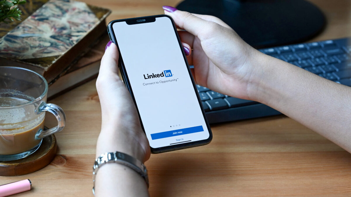 using-linkedin-to-accelerate-your-nursing-career