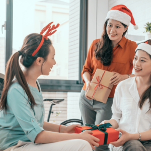 what-to-buy-your-co-workers-for-the-holiday-gift-exchange