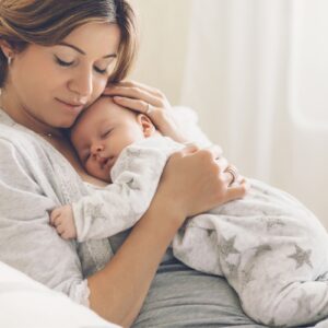 national-breastfeeding-month-nurses-feeding-decisions